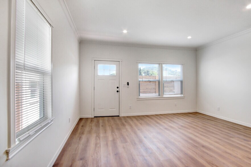 3814 W Sunset Blvd, Los Angeles, CA à vendre - Photo de l’immeuble – Image 3 sur 29