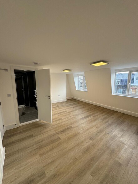 109-110 Guilford St, Londres à vendre - Photo intérieure – Image 2 sur 2