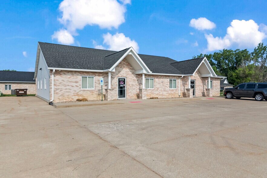 3901 Pintail Dr, Springfield, IL à vendre - Photo principale – Image 2 sur 19