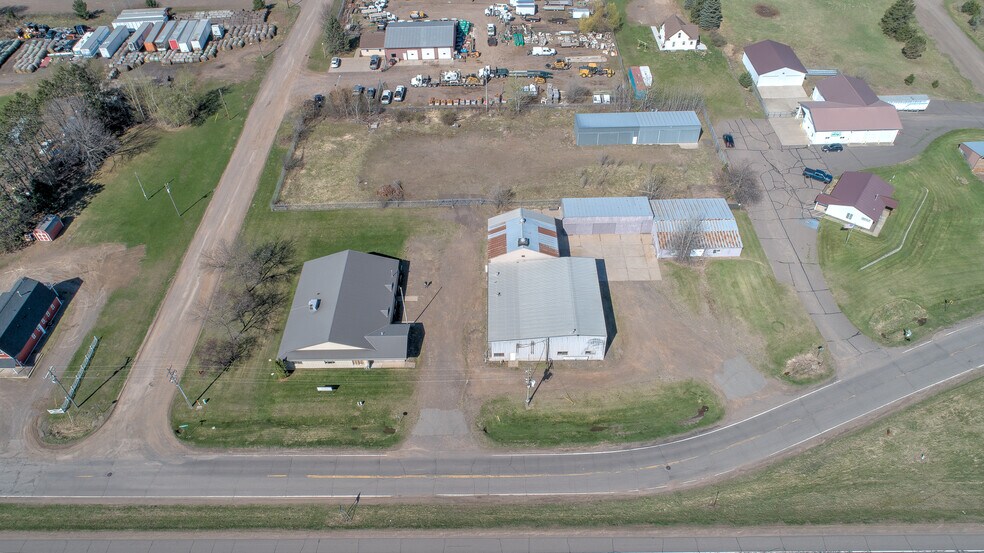1895 Frontage Rd, Mora, MN à vendre - Photo de l’immeuble – Image 3 sur 63