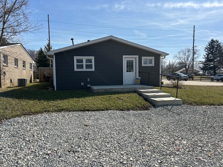1320 W 53rd St, Anderson, IN à louer - Photo de l’immeuble – Image 3 sur 8