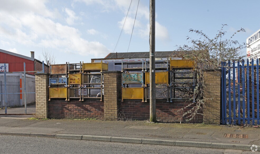 Park Ln, Halesowen à louer - Photo de l’immeuble – Image 2 sur 2