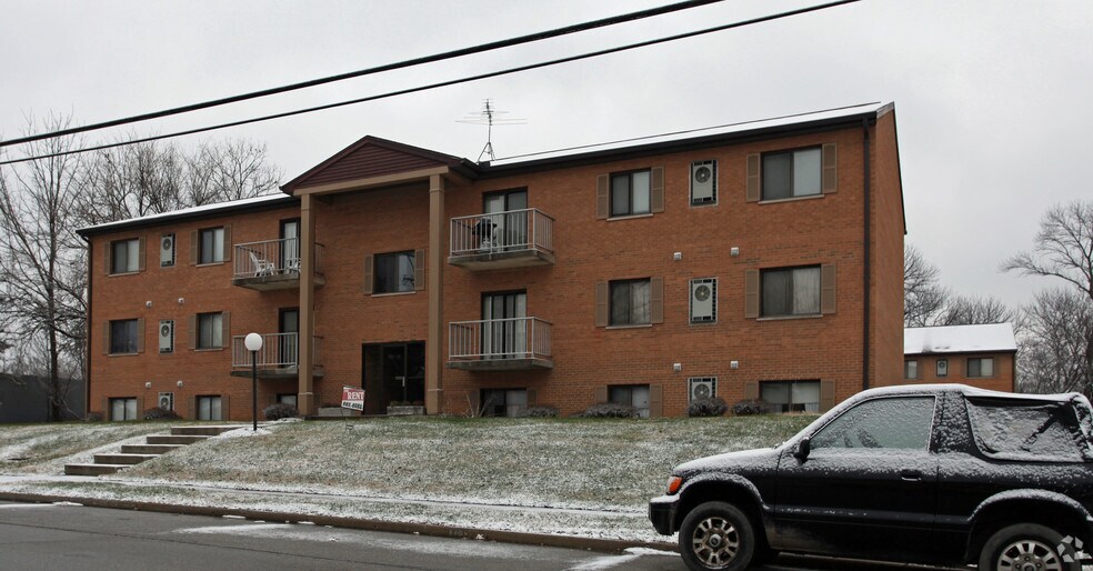 480 Pedretti Ave, Cincinnati, OH à vendre - Photo principale – Image 1 sur 27