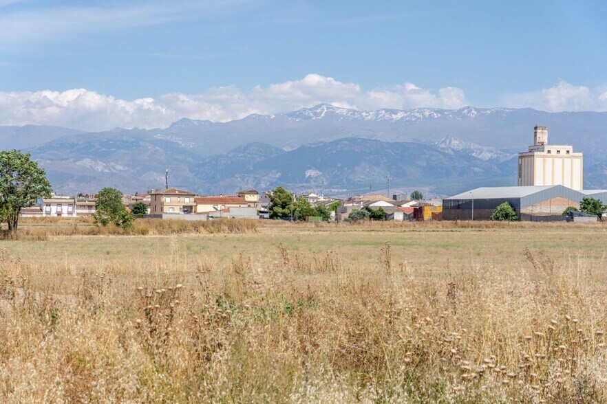 Terrain dans Santa Fe, Granada à vendre - Photo de l’immeuble – Image 2 sur 26