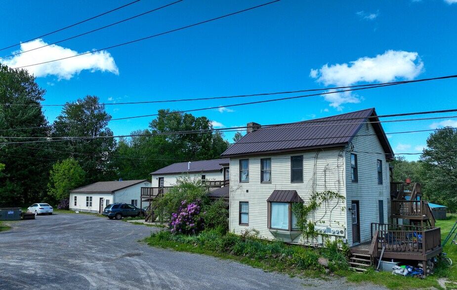 8013 NY-13, Blossvale, NY à vendre - Photo de l’immeuble – Image 3 sur 7