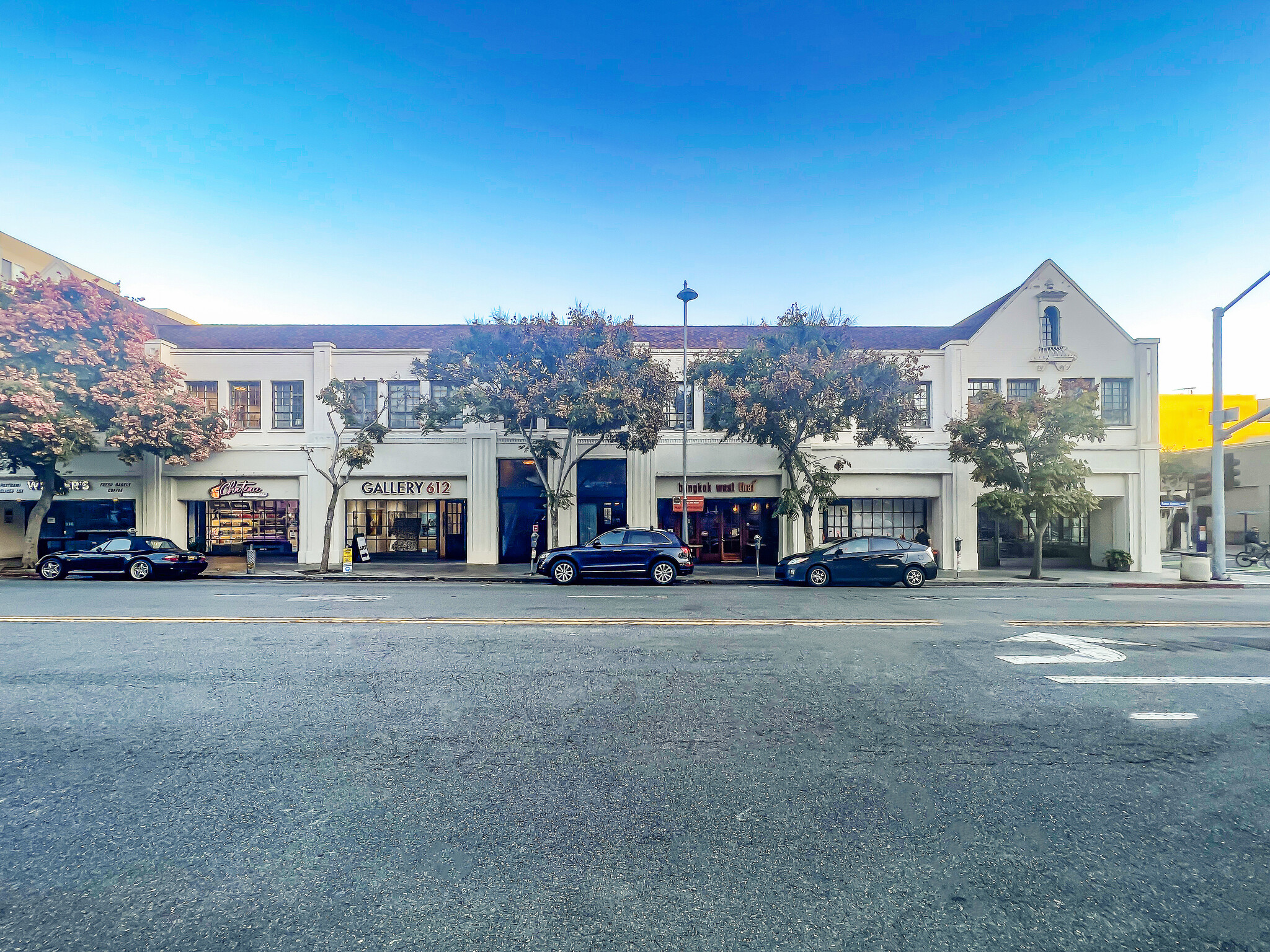 602-616 Santa Monica Blvd, Santa Monica, CA à louer Photo de l’immeuble– Image 1 sur 2