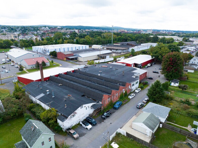 1074 Barring Ave, Scranton, PA à vendre - Photo de l’immeuble – Image 2 sur 4
