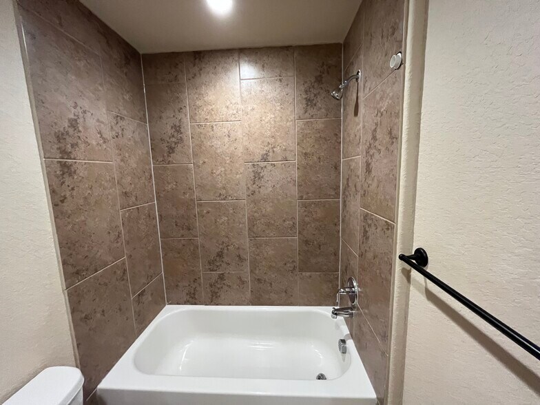 6414 Luglio Ln, San Antonio, TX à vendre - Photo intérieure – Image 3 sur 40