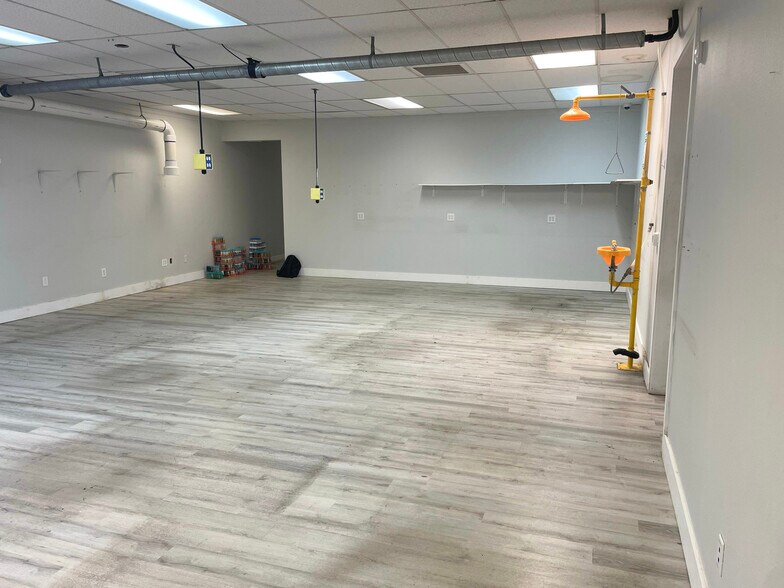 877-881 Federal Blvd, Denver, CO à louer - Photo de l’immeuble – Image 3 sur 17