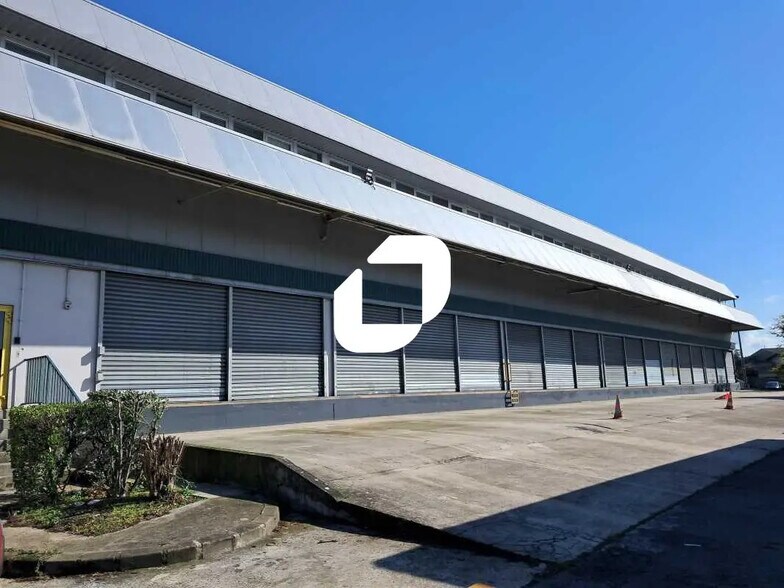 Industriel/Logistique dans Aulnay-sous-Bois à louer - Photo de l’immeuble – Image 2 sur 10