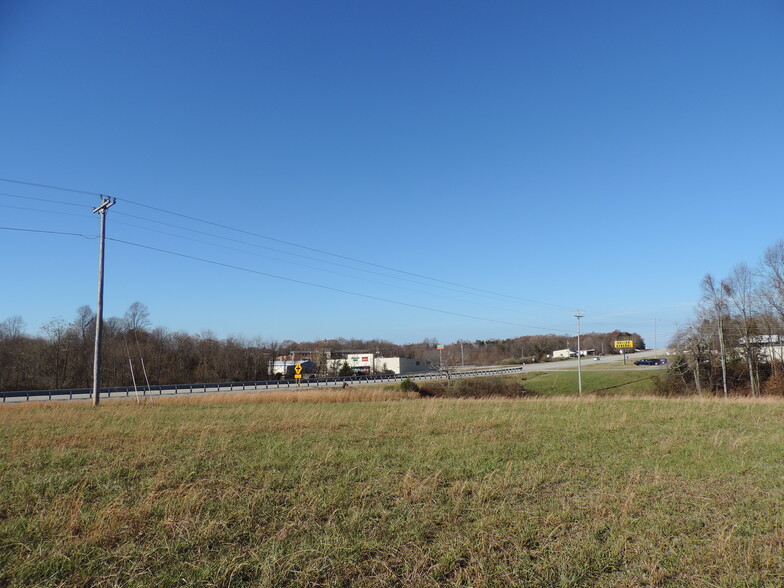 111 Spencer Tennessee 111 Hwy, Spencer, TN à louer - Photo de l’immeuble – Image 2 sur 13