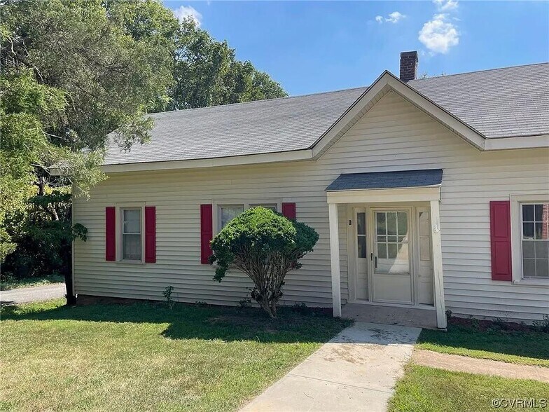 260 Academy St, Halifax, VA à vendre - Photo principale – Image 1 sur 7