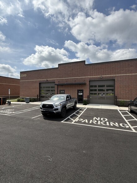 2300 Campus Ln, East Norriton, PA à louer - Photo de l’immeuble – Image 2 sur 6