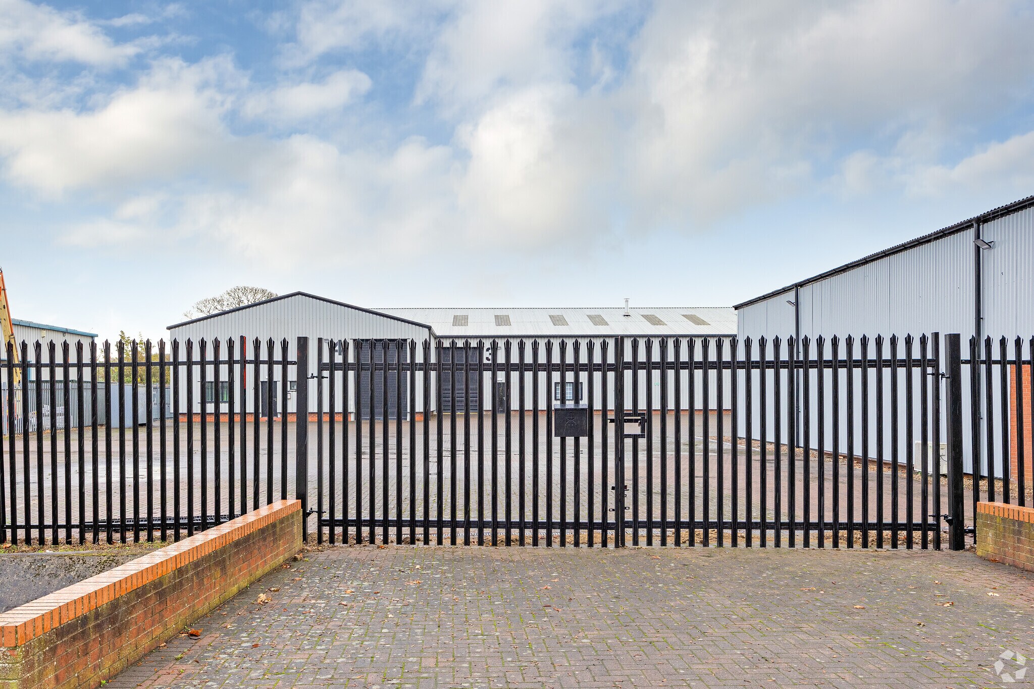 Brunel Dr, Newark à louer Photo principale– Image 1 sur 2