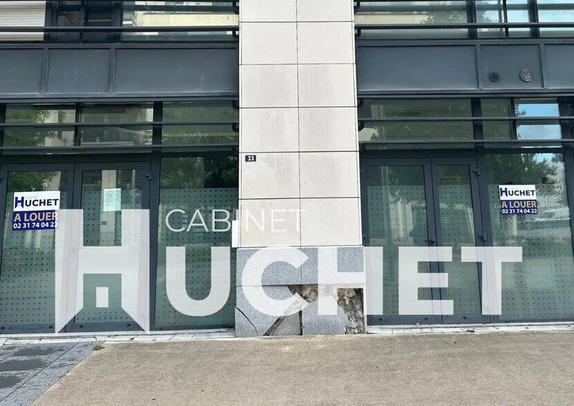 Local d’activités dans Caen à louer - Photo de l’immeuble – Image 1 sur 3