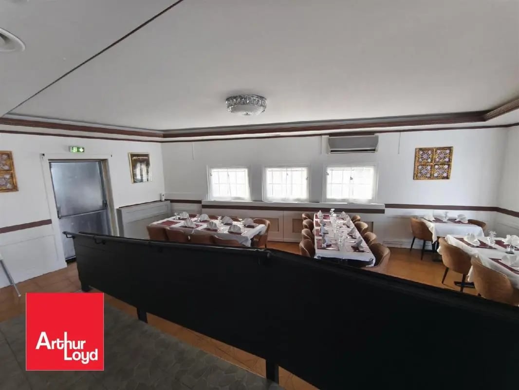 Local commercial dans Luisant à louer Photo de l’immeuble– Image 1 sur 5