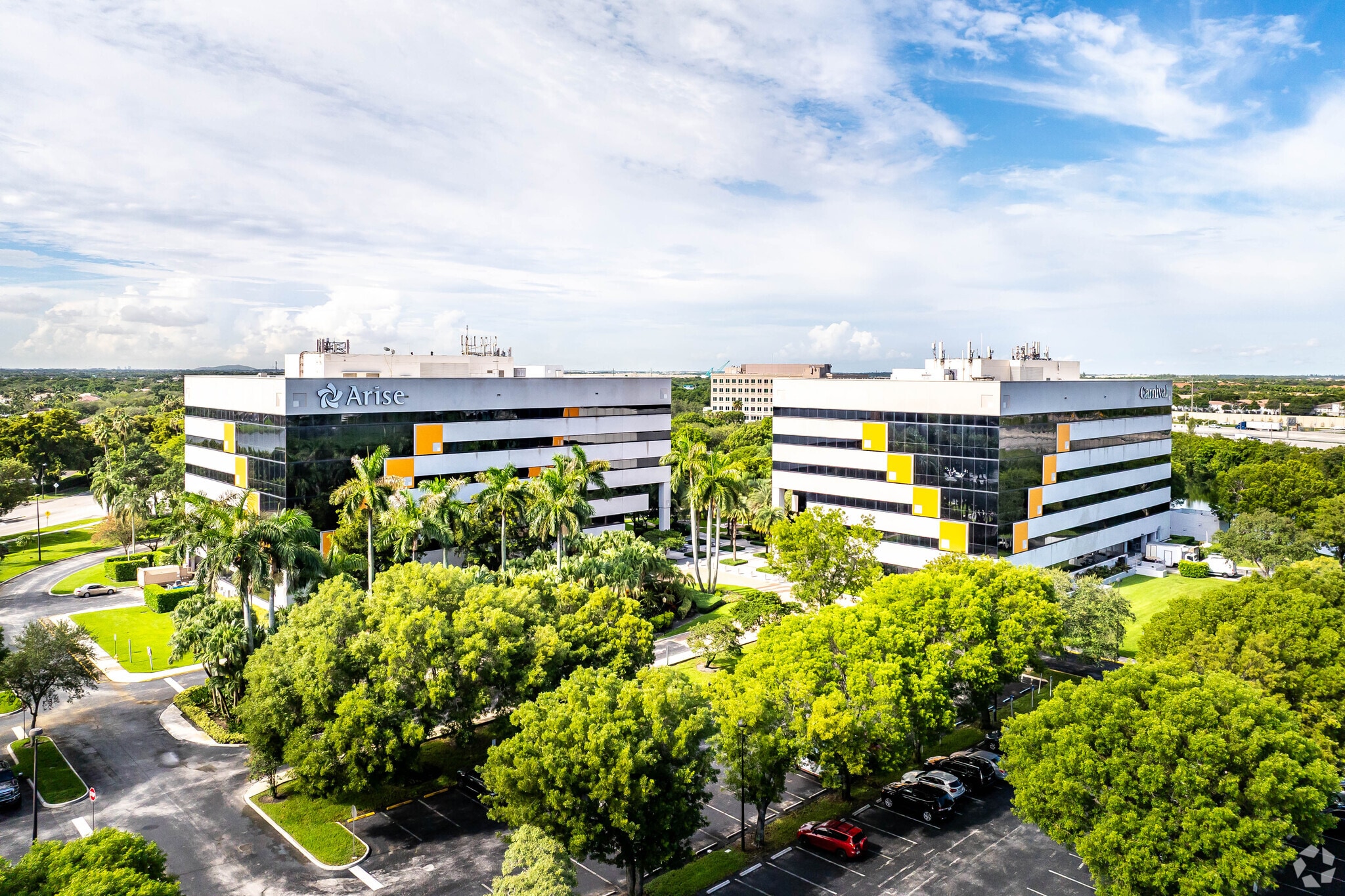 3450 Lakeside Dr, Miramar, FL à louer Photo principale– Image 1 sur 5