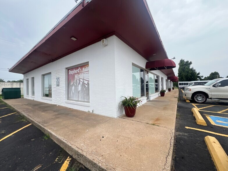 3200 E Reno Ave, Oklahoma City, OK à vendre - Photo de l’immeuble – Image 3 sur 13