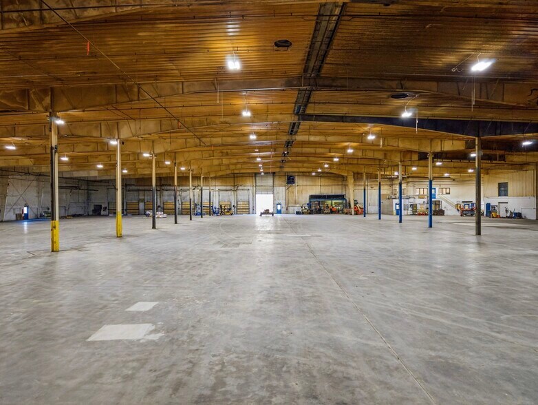 100 Henry McCall Rd, Marion, NC à louer - Photo de l’immeuble – Image 3 sur 7
