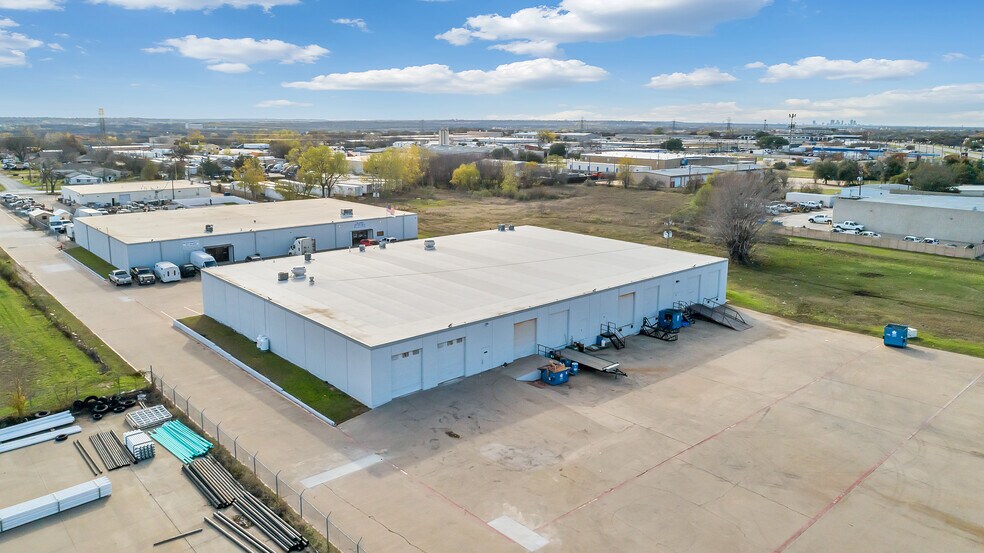 2801-2807 W Euless Blvd, Euless, TX à louer - Photo de l’immeuble – Image 2 sur 9