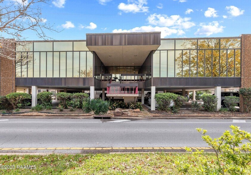 969 Coolidge St, Lafayette, LA à louer - Photo principale – Image 1 sur 21