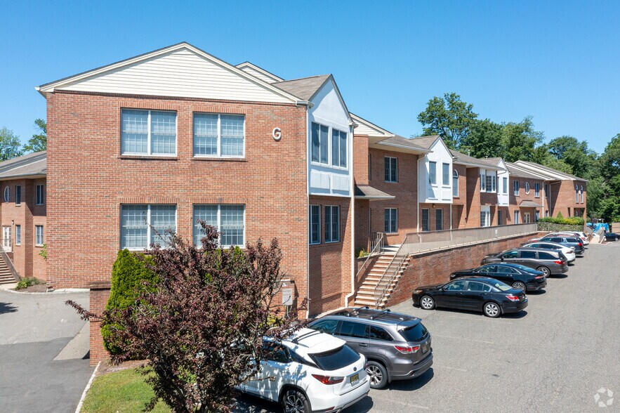 271 US Highway 46, Fairfield, NJ à vendre - Photo principale – Image 1 sur 15