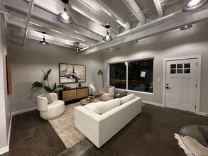 4 Oxford Rd, Milford, CT à louer Photo intérieure– Image 1 sur 20