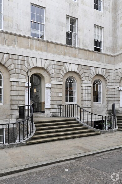 3 Stone, Londres à louer - Photo de l’immeuble – Image 3 sur 5