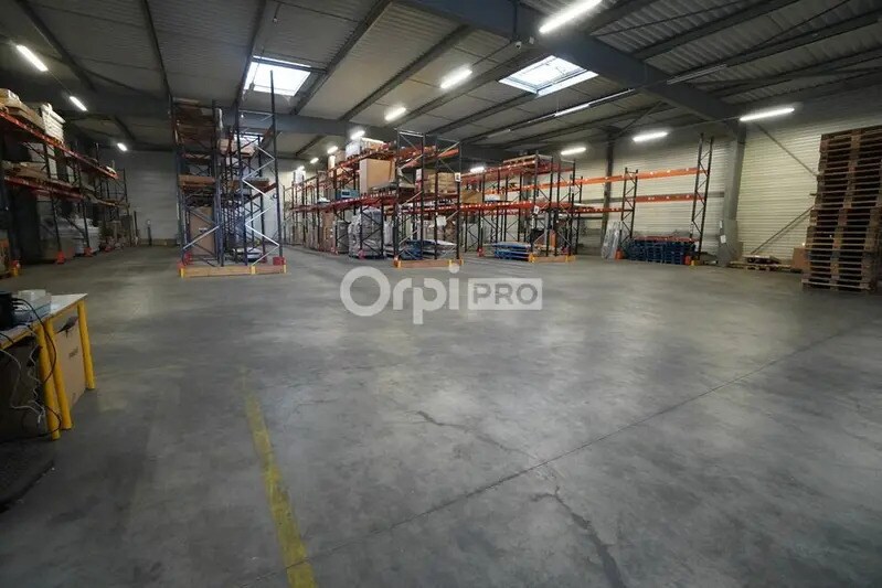 Industriel/Logistique dans Dijon à louer - Photo de l’immeuble – Image 3 sur 7