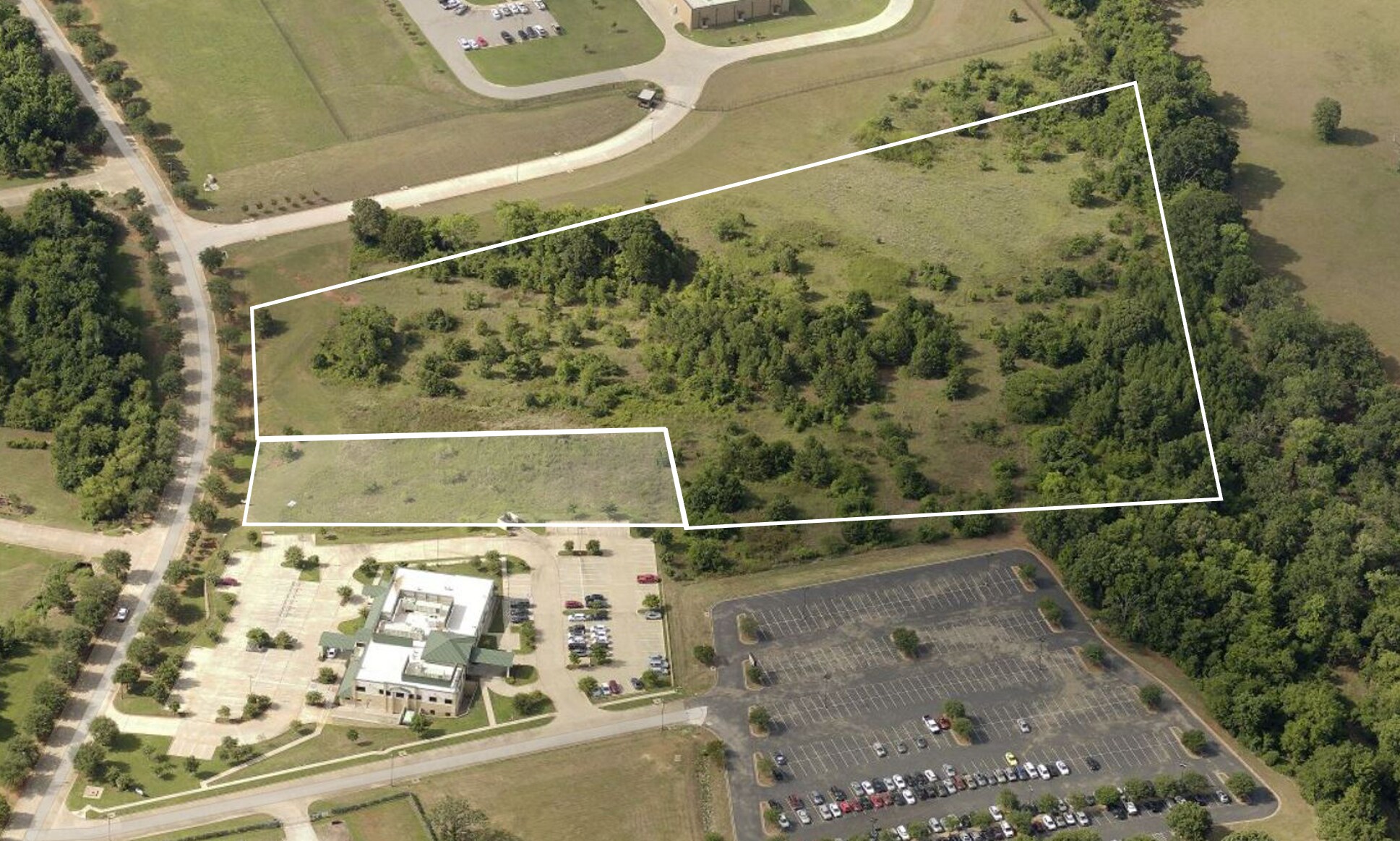 0000 Willow Creek Pky, Palestine, TX à vendre Photo principale– Image 1 sur 7