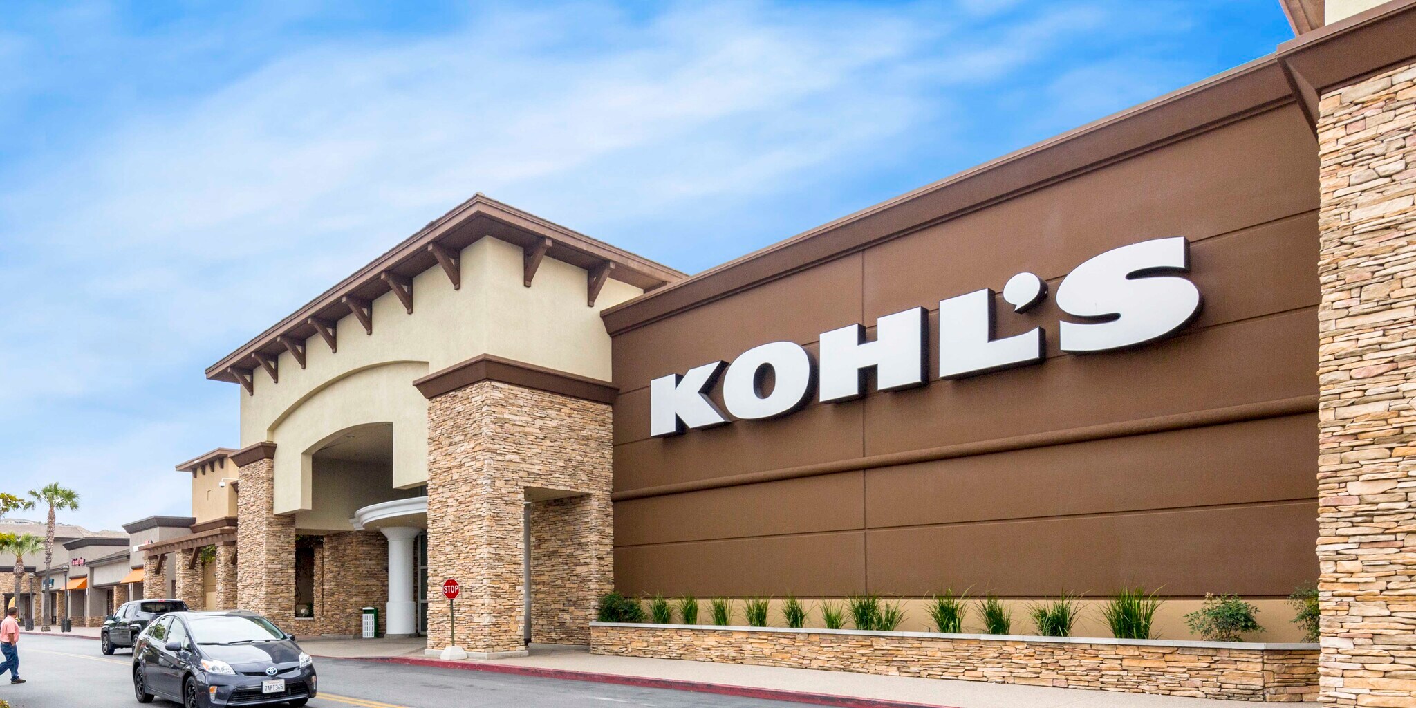 450-590 Hidden Valley Pky, Corona, CA à louer Photo principale– Image 1 sur 21