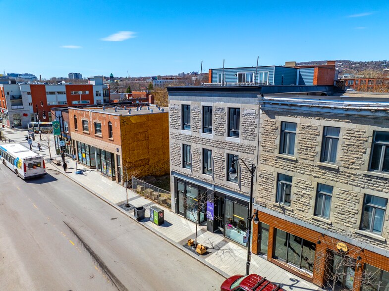 3467 Rue Notre-Dame O, Montréal, QC à vendre - Photo de l’immeuble – Image 3 sur 9