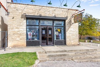 Plus de détails pour 204 Main St, Bandera, TX - Local commercial à vendre