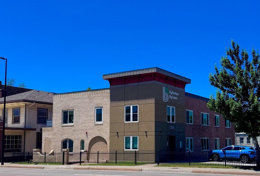 1306 S Denver Ave, Tulsa, OK à vendre - Photo de l’immeuble – Image 1 sur 26