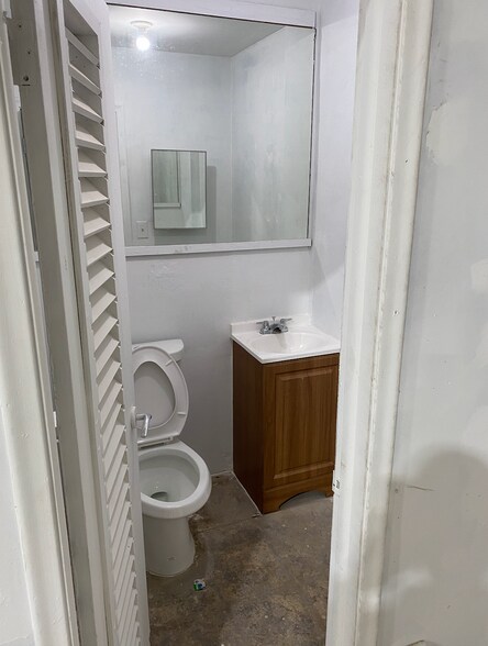 2106 Mayo St, Hollywood, FL à louer - Photo intérieure – Image 3 sur 5