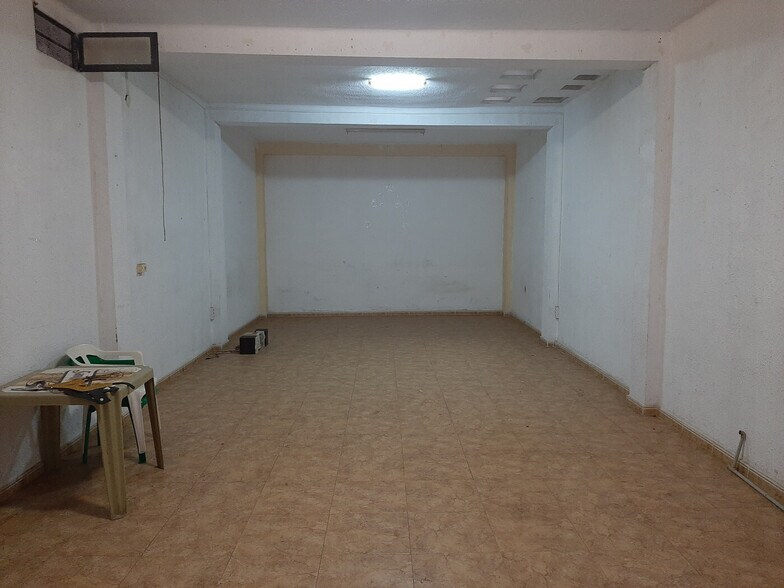 Carrer Albuixarres, 53, Alzira, Valencia à louer - Photo de l’immeuble – Image 2 sur 13