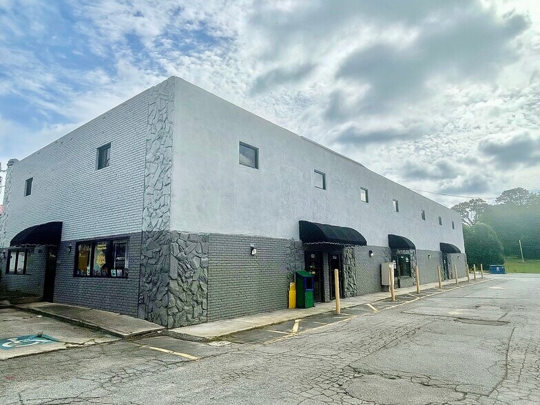 6714 Highway 85, Riverdale, GA à louer - Photo de l’immeuble – Image 1 sur 14