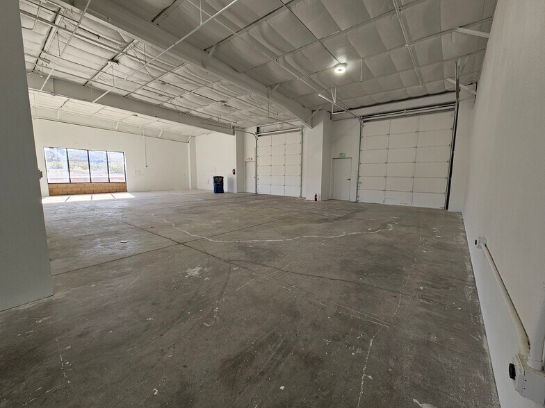 2921 Friendly Pl, Bullhead City, AZ à louer - Photo de l’immeuble – Image 2 sur 10