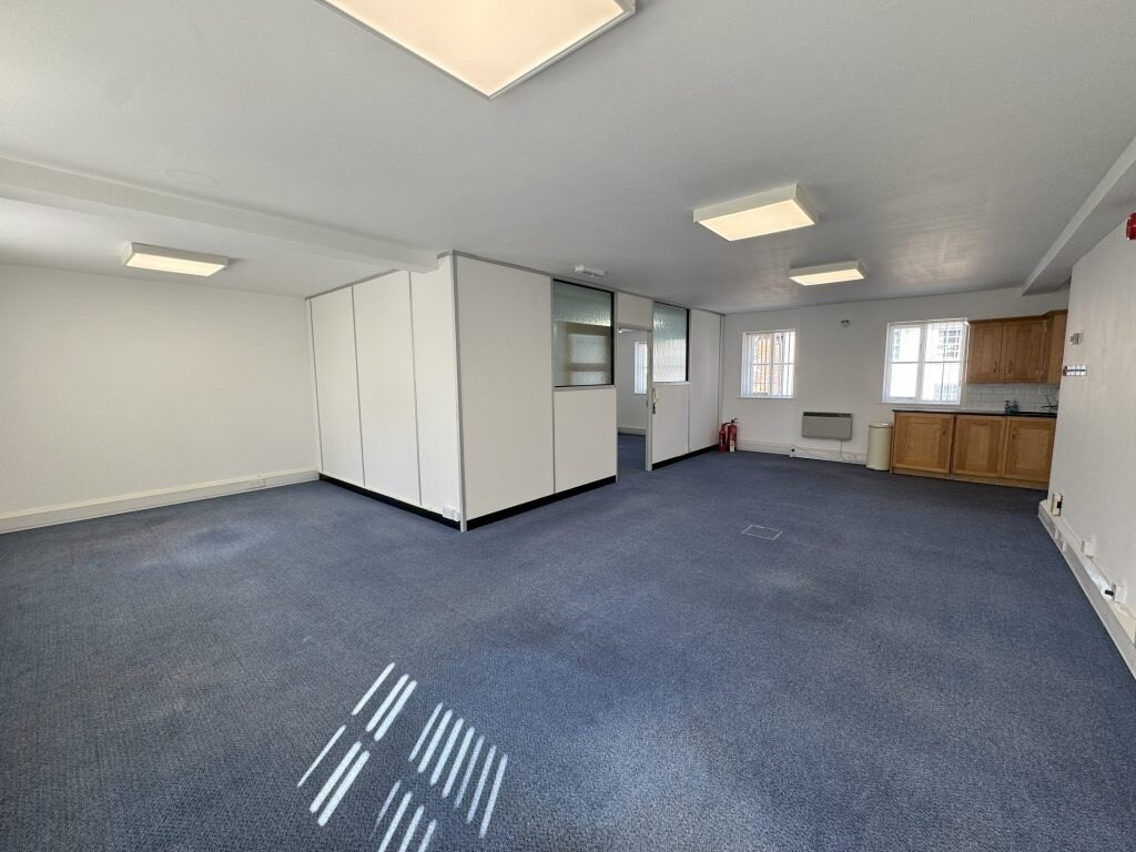 High St, Seal, KEN TN15 0EG - Lot 2 - - Photo intérieure - Image 2 of 4
