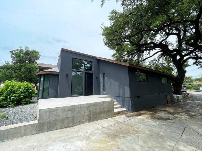 1919 S 1st St, Austin, TX à louer - Photo principale – Image 1 sur 12