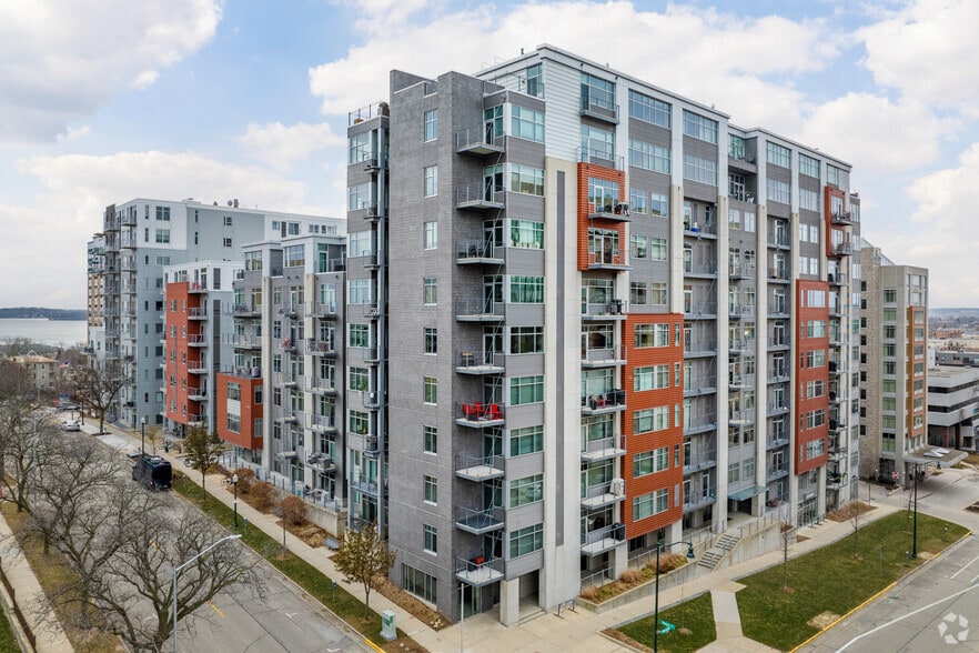 301-315 W Washington Ave, Madison, WI à vendre - Photo principale – Image 1 sur 20