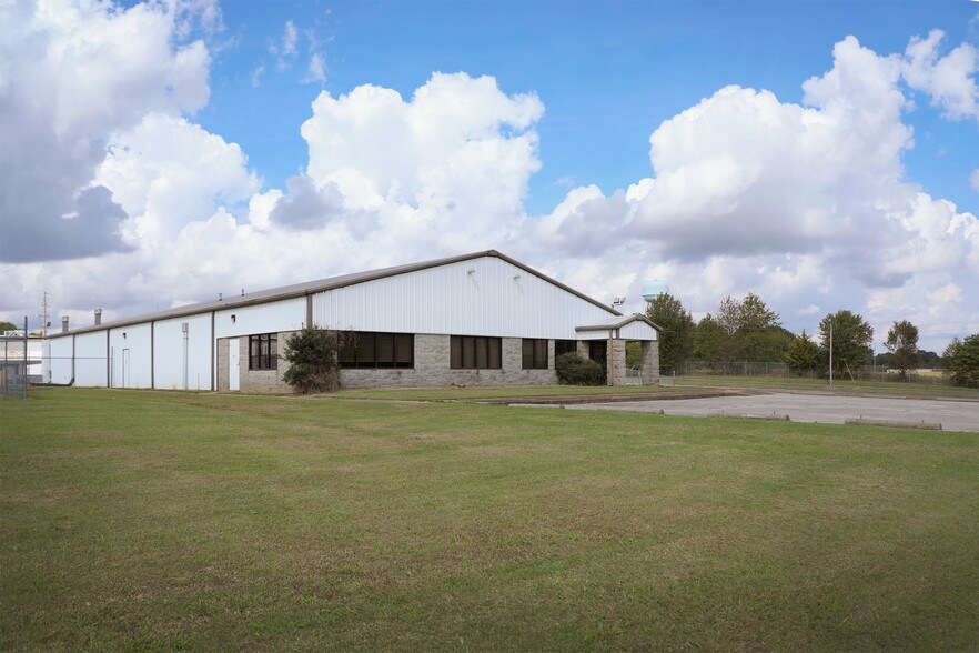 165 Old Salem Rd, Martin, TN à louer - Photo de l’immeuble – Image 2 sur 7