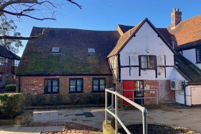 2 The Courtyard, Denmark Street, Wokingham à louer Photo de l’immeuble– Image 1 sur 9