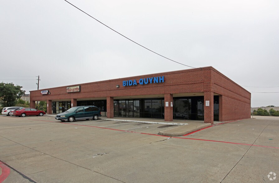 9560 Skillman St, Dallas, TX à louer - Photo de l’immeuble – Image 2 sur 2