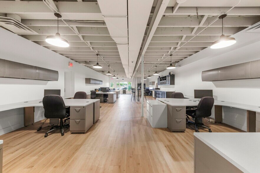 175 N Washington St, Wheaton, IL à louer - Photo de l’immeuble – Image 3 sur 15
