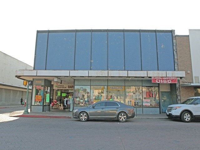 502 Flores Ave, Laredo, TX à louer - Photo de l’immeuble – Image 2 sur 22