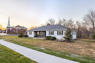 704 E 9th St, Lockport, IL à louer Photo intérieure– Image 2 sur 34