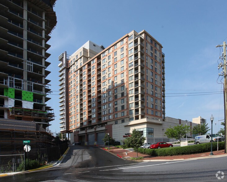 5411 McGrath Blvd, North Bethesda, MD à louer - Photo de l’immeuble – Image 2 sur 87