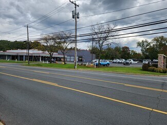 Plus de détails pour 613 New Loudon Rd, Latham, NY - Local commercial à vendre