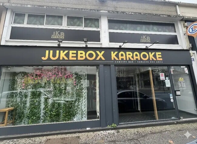 Plus de détails pour Local commercial à vendre
